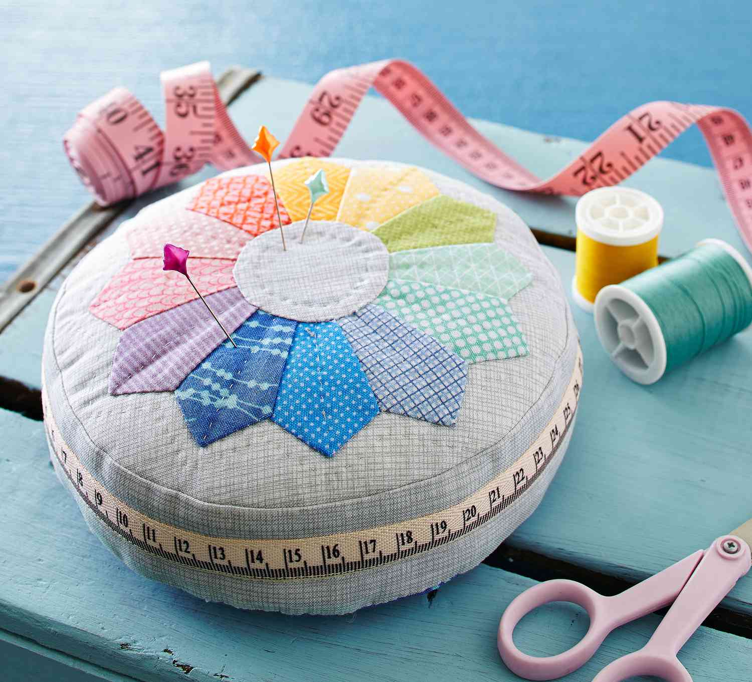 Pin Cushions - Wrist Pin Cushion for Sewing Pincushion with Soft Fabric,  Pin Patchwork Holder crafts & Sewing Blue