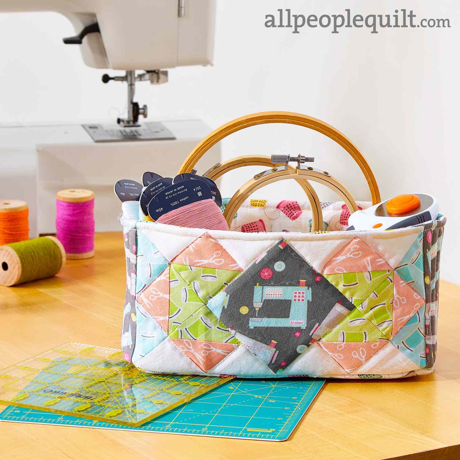 10 FREE DIY Sewing Gifts for Your Best Gal Pal - Suzy Quilts