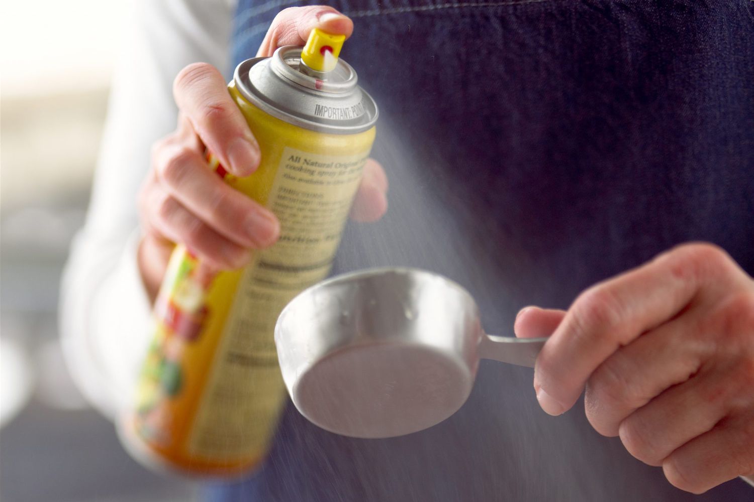 How to Use Cooking Sprays Safely?