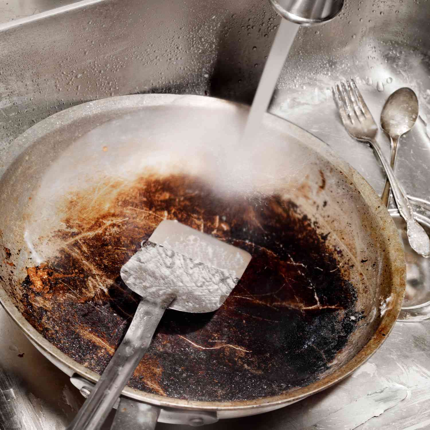 How to Clean a Burnt Pan the Right Way, According to Experts