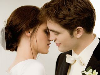 Twilight: Breaking Dawn': Robert Pattinson talks the wedding 