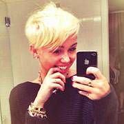 Miley Cyrus Debuts New Short Haircut Ew Com