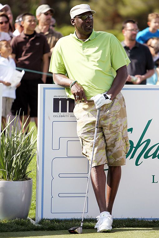 Michael Jordan banned from country club 