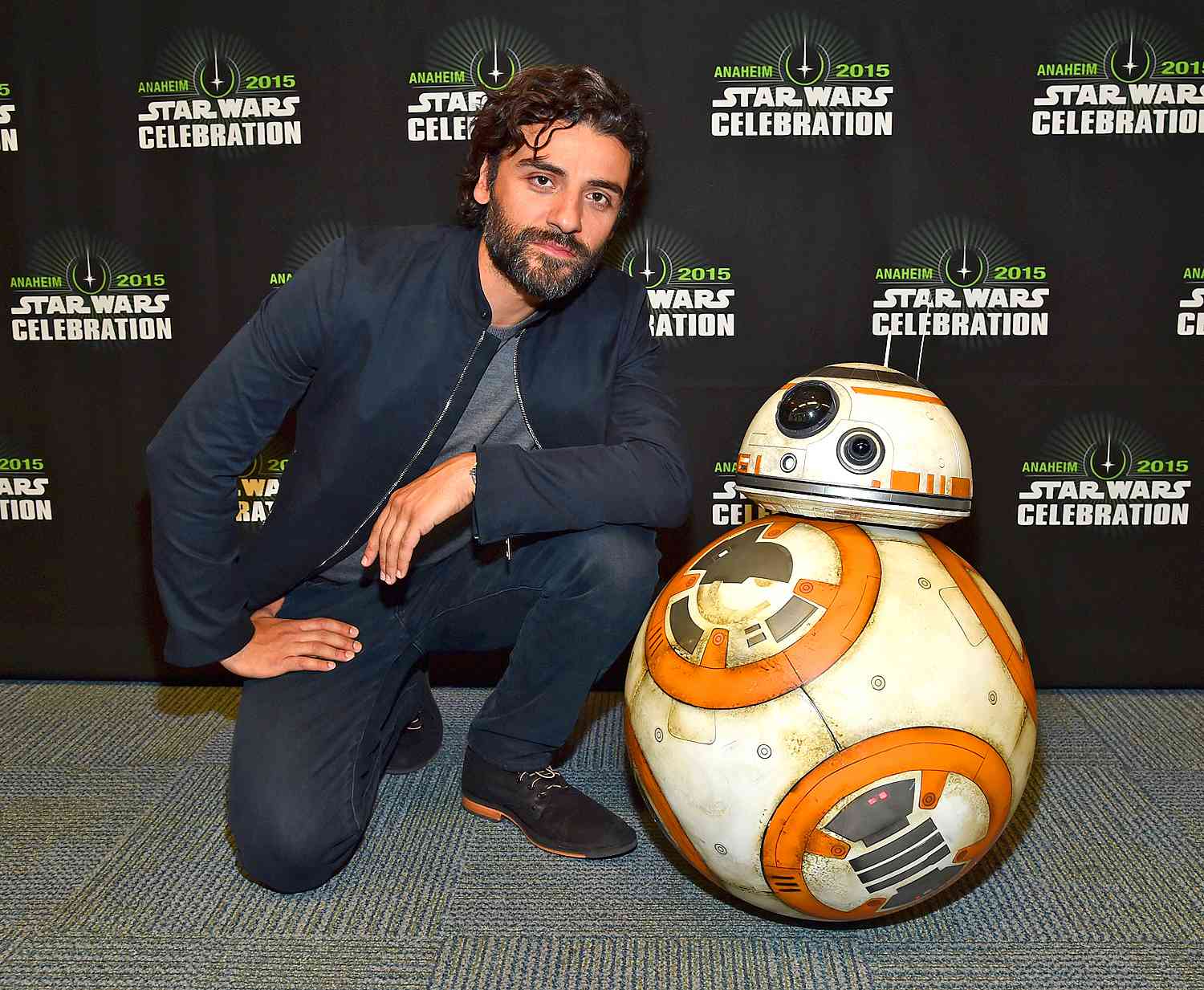 Star Wars: Oscar Isaac says Poe Dameron may be from Yavin 4 | EW.com