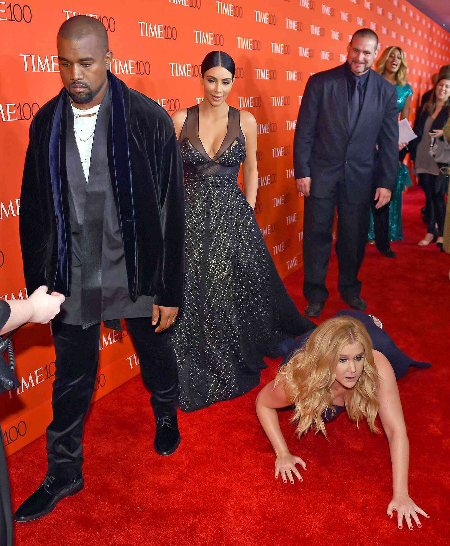 From Time Amy Schumer Takes A Dive On The Red Carpet Before Kanye And Kim Kardashian Ew Com