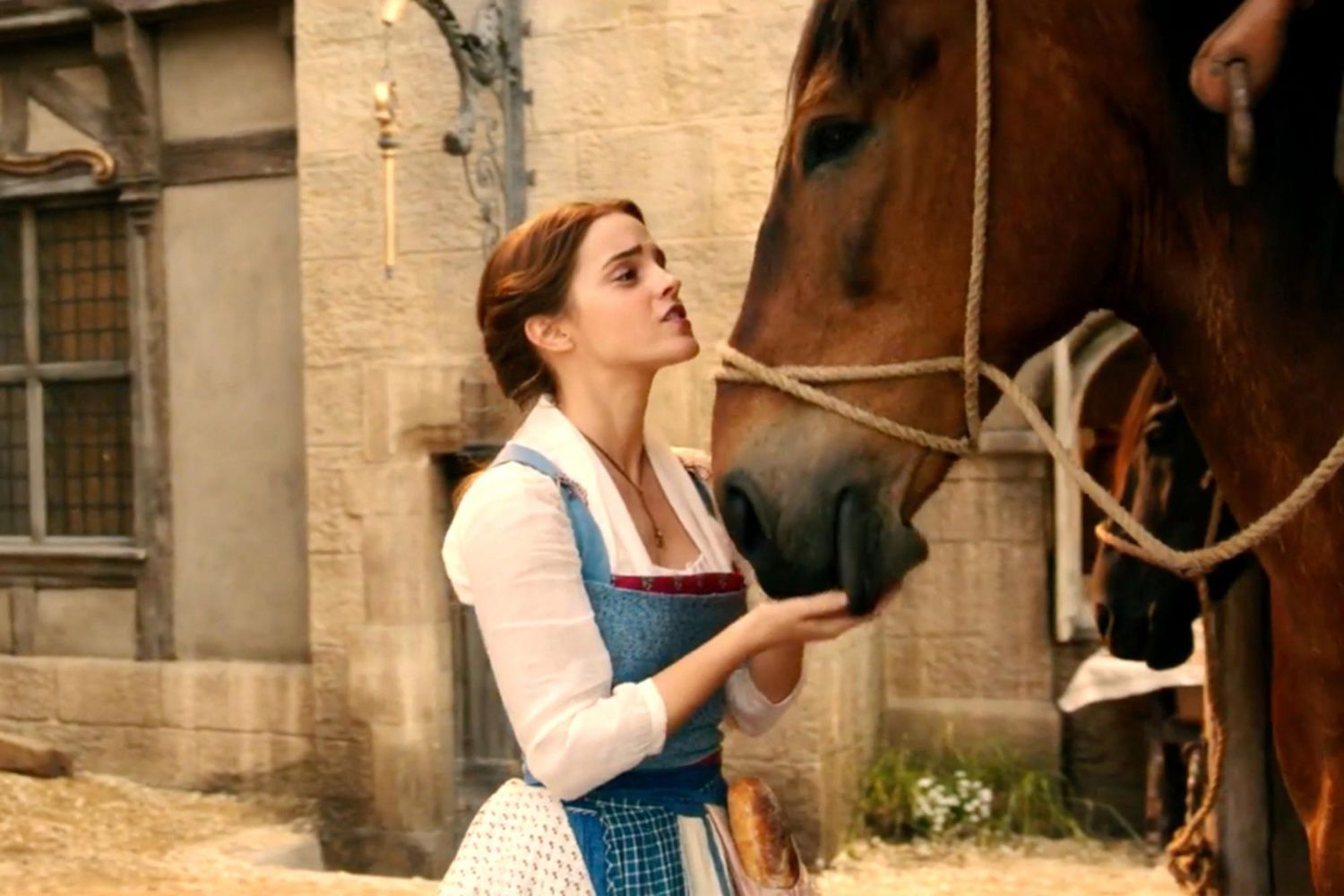 Beauty and the Beast: Emma Watson sings Belle in teaser 