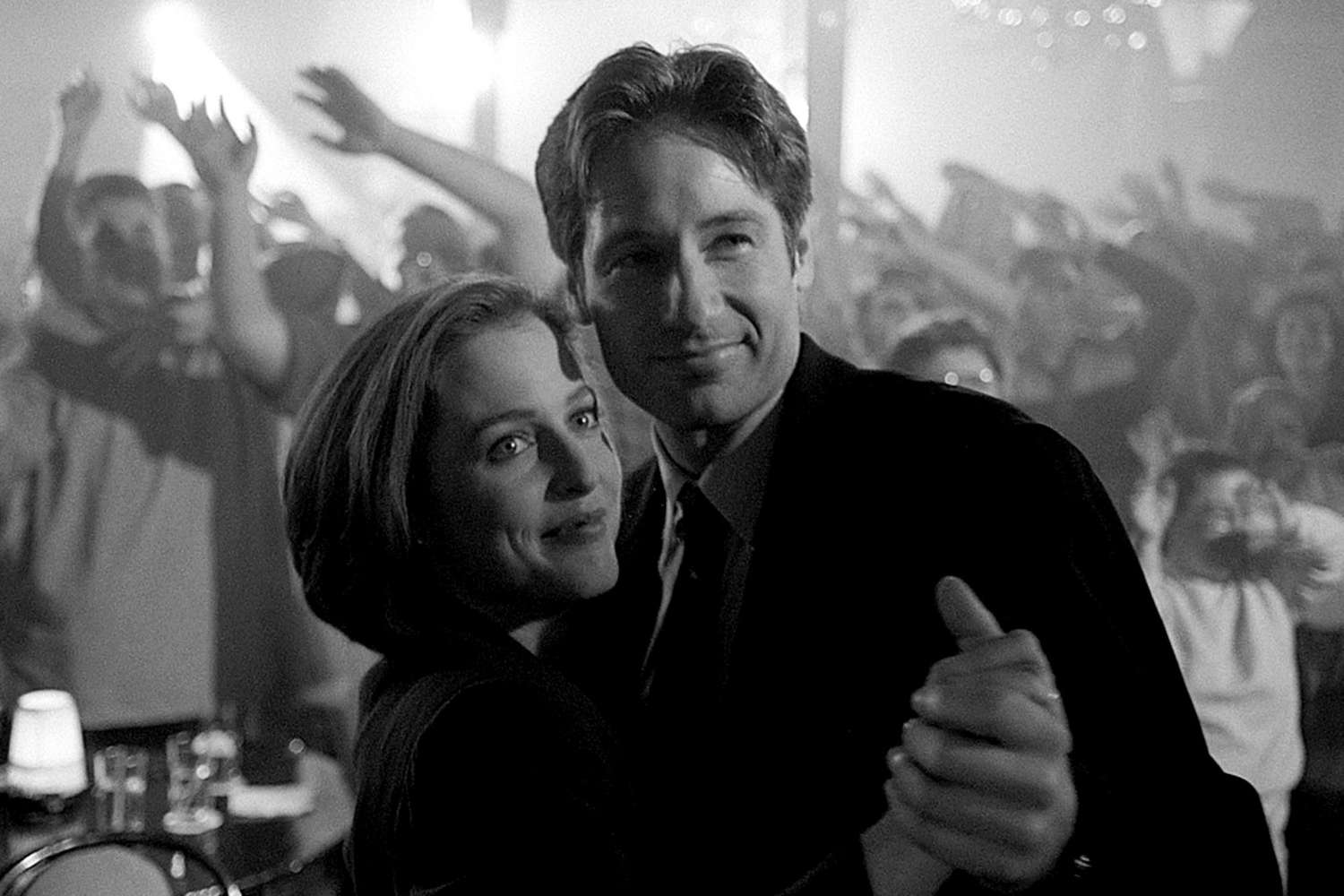 The X-Files: Chris Carter on the unscripted surprise that got in 'The Post-Modern  Prometheus' episode | EW.com
