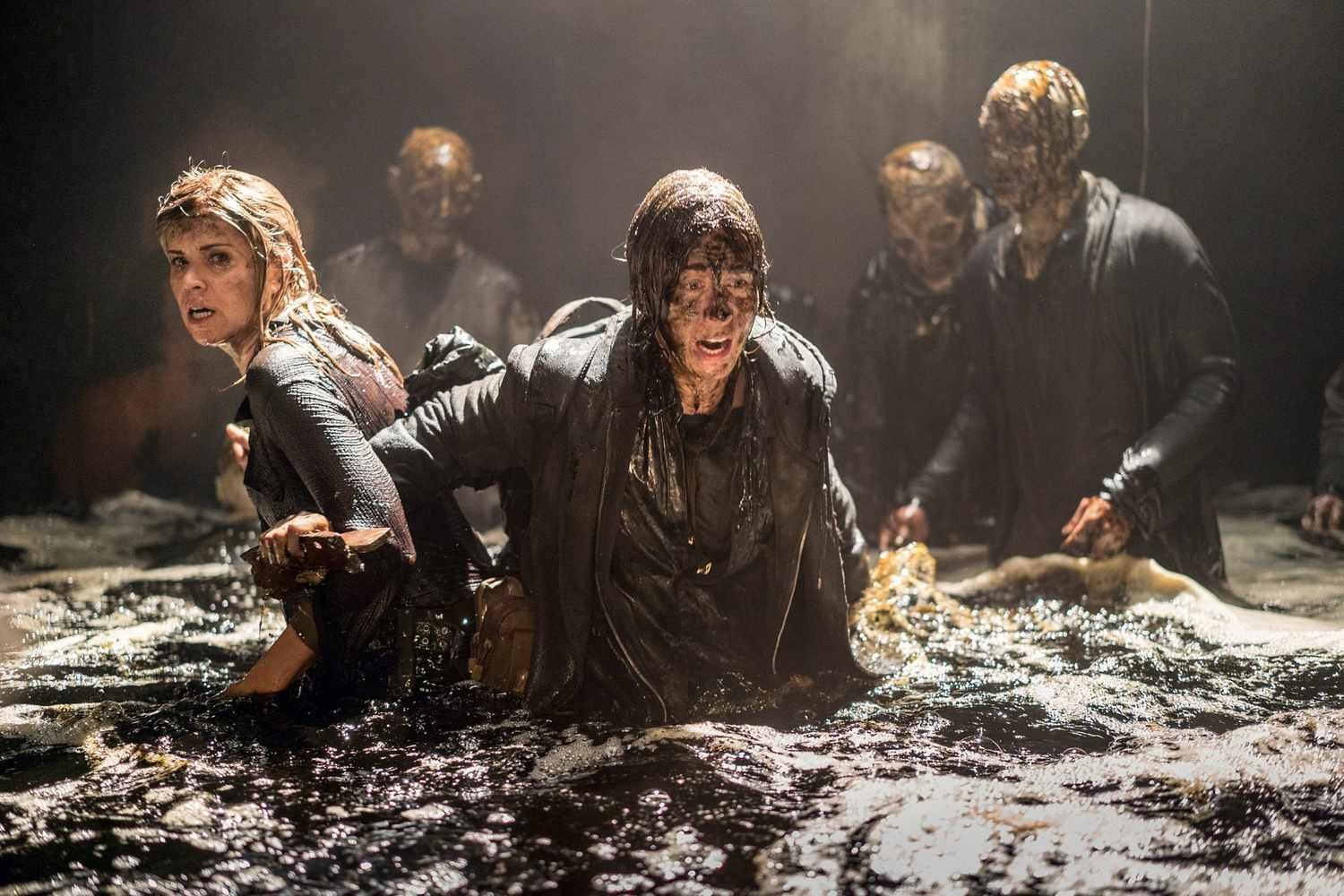 Forventer gå på indkøb Tage en risiko Fear the Walking Dead recap: Season 4, Episode 2 | EW.com