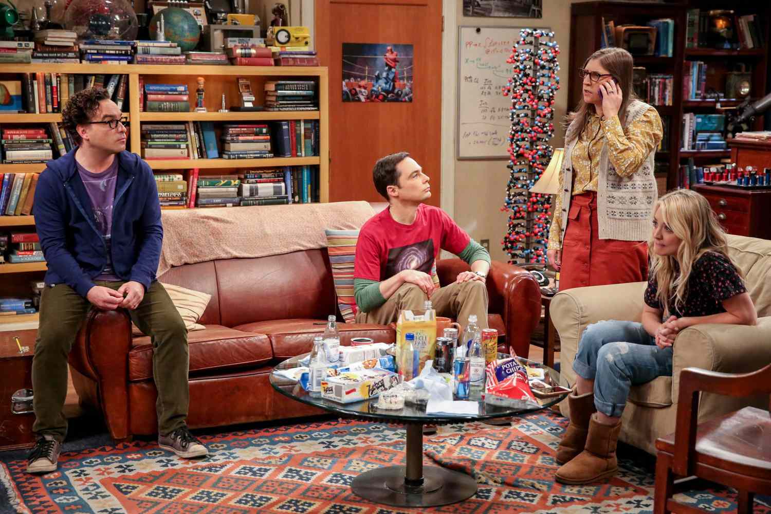 fokus Morgen Tilbageholdelse Inside the Big Bang Theory series finale: The Hofstadters, those kids, and  that special guest | EW.com