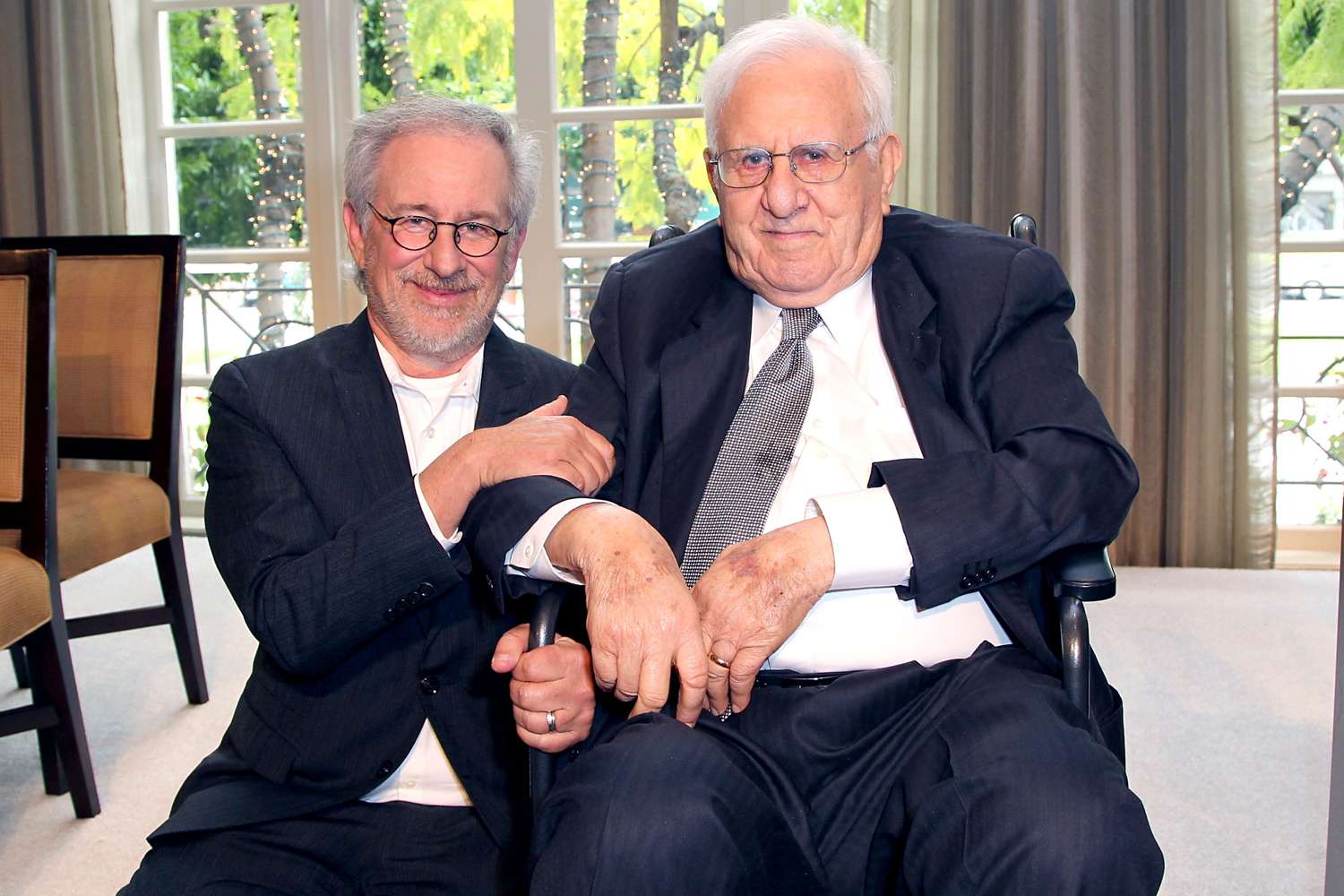 Arnold Spielberg dead: Steven Spielberg's father dies at 103 | EW.com