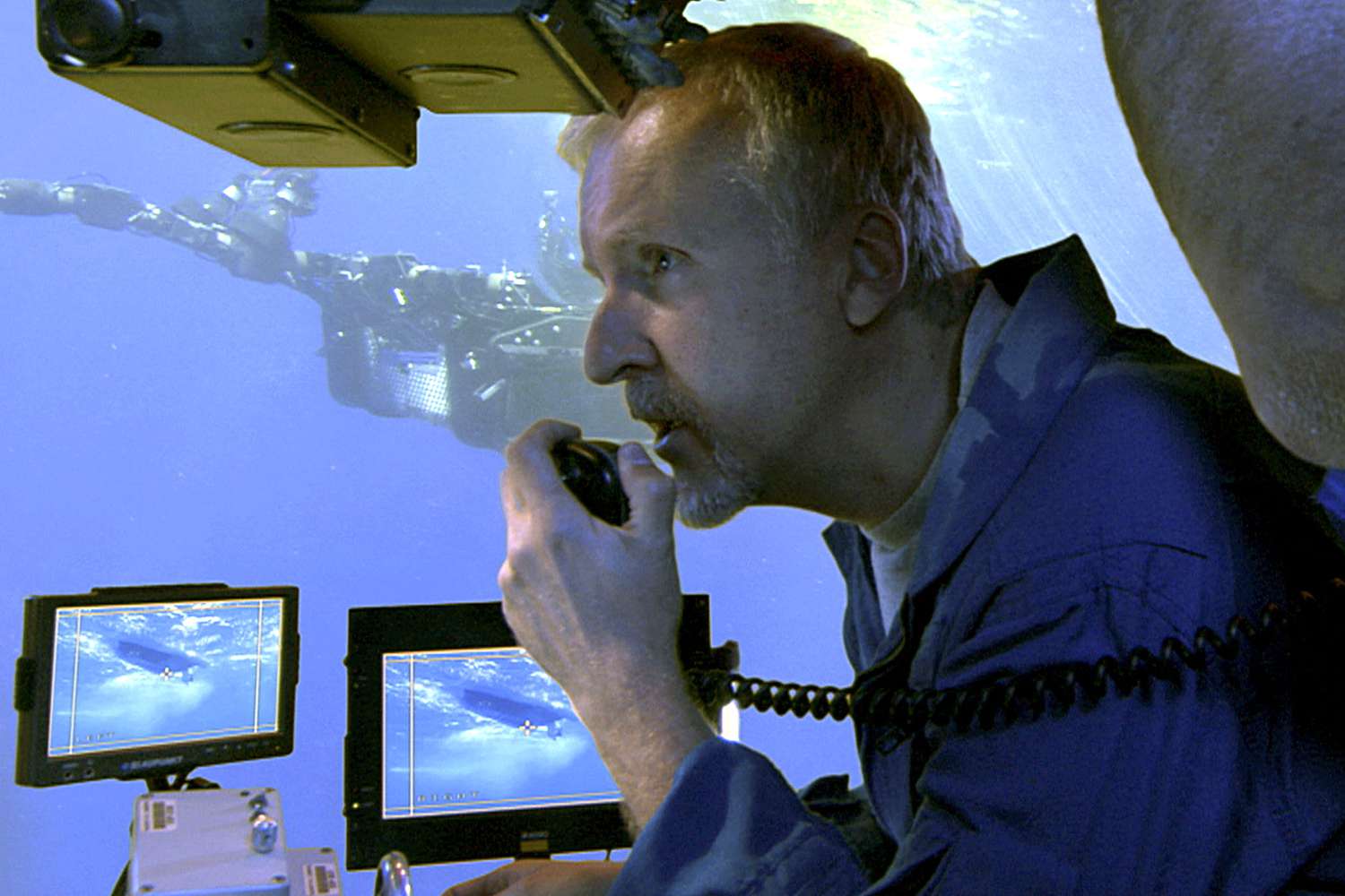 Titanic director James Cameron addresses Titan submarine loss | EW.com