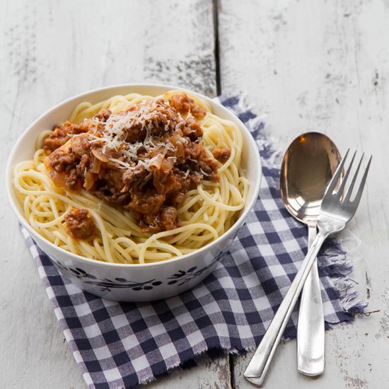 Spaghetti With Rich Meat Rag Ugrave Recipe Melissa Rubel Jacobson Food Wine