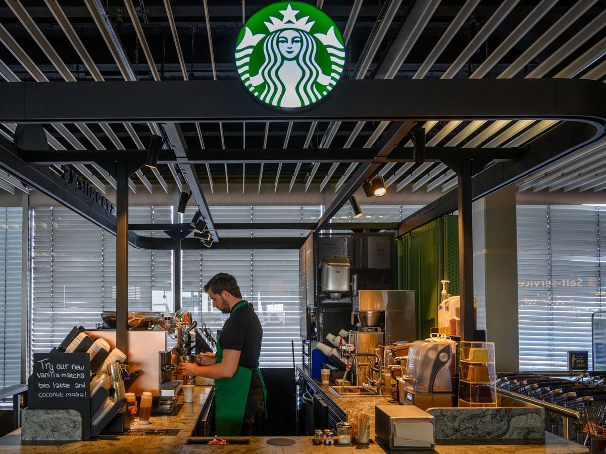 Starbucks 400 Stars Merchandise In 2022 (What Is It + More)